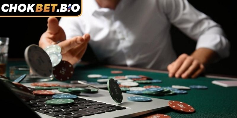 ยึดมั่นในหลักการอย่างเคร่งครัด